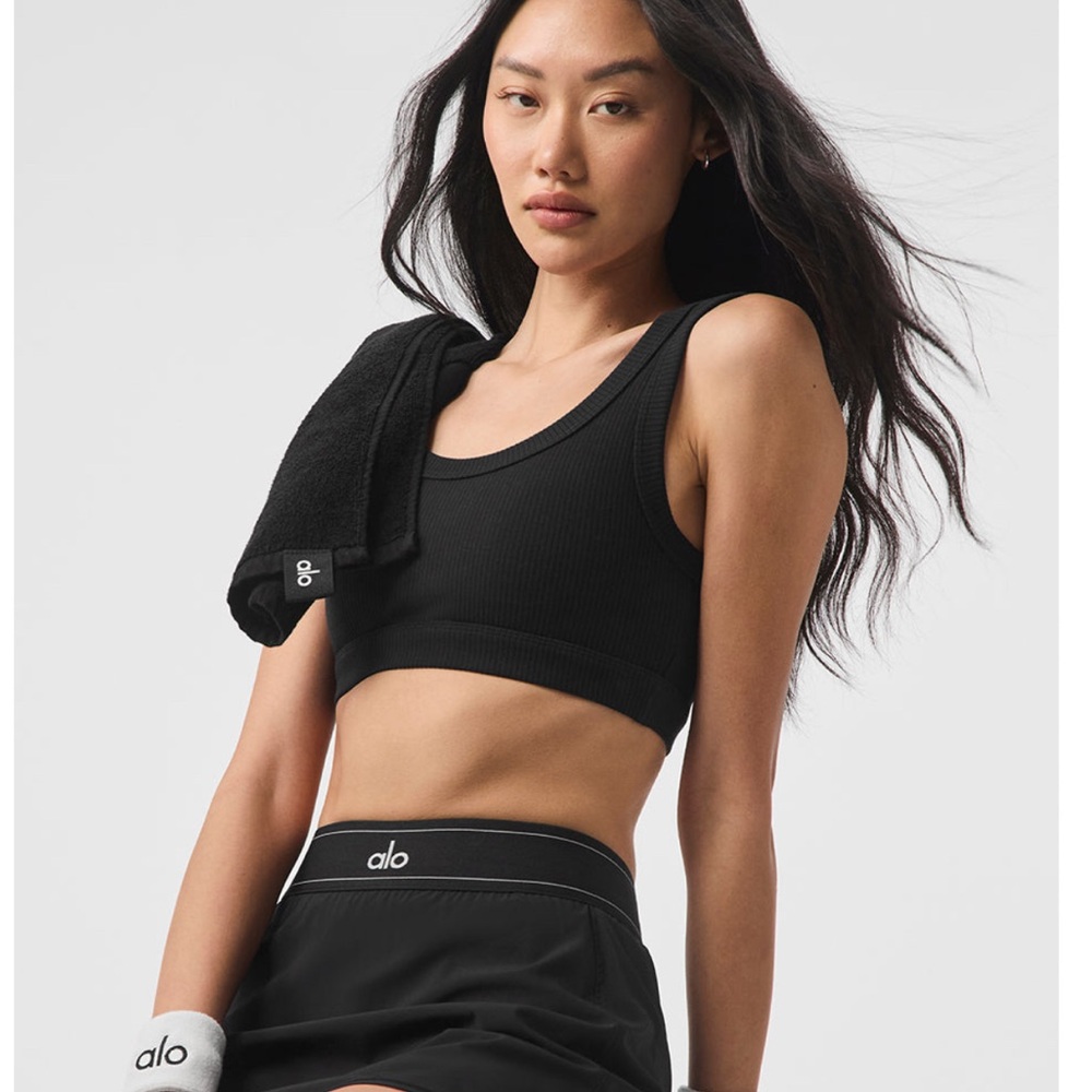 Alo Black Ribbed Tank Top - Picture 4 of 5